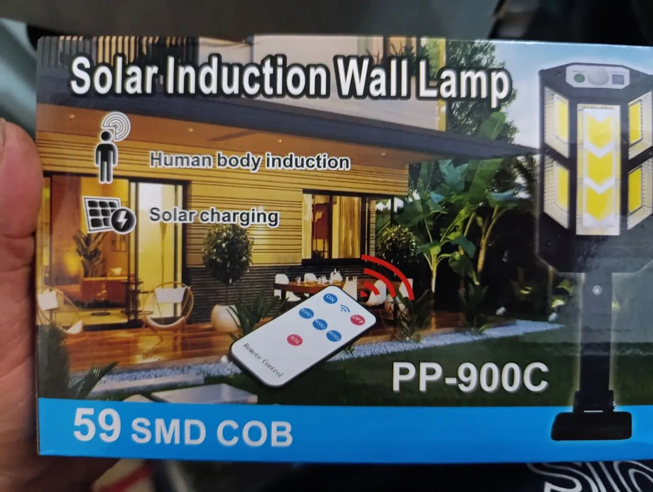 Luminária Solar com Sensor de Presença e Controle Remoto