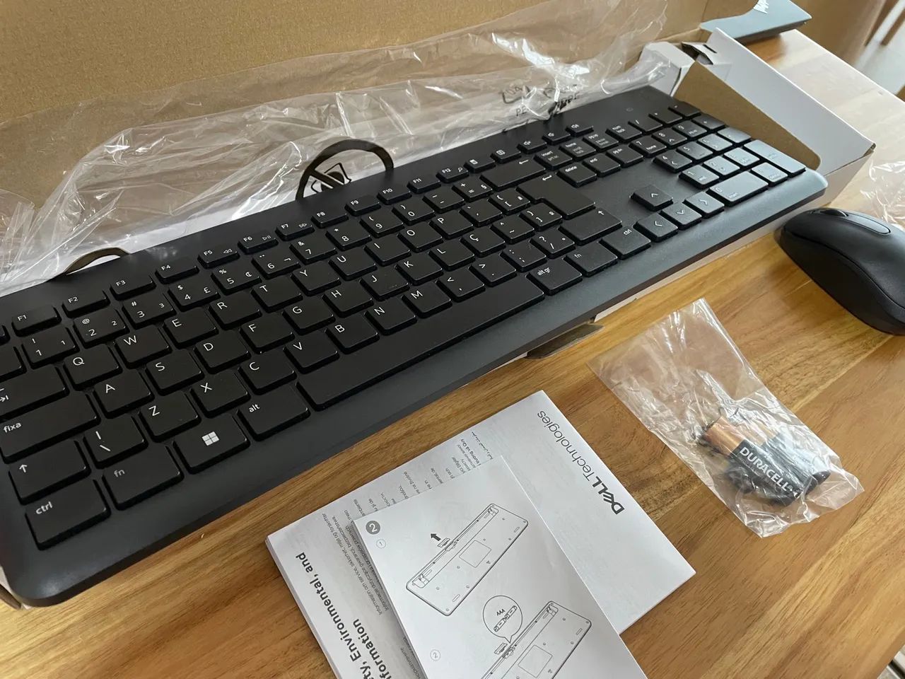 Teclado e mouse Dell KM3322W - Foto 5