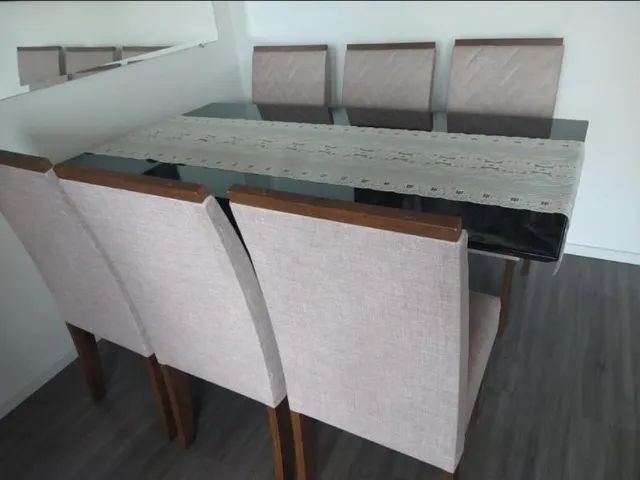 Mesa de jantar com 6 cadeiras