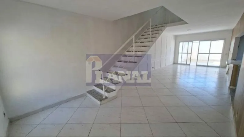 Sobrado em Condomínio com 4 dormitórios para alugar, 170 m² por R$ 9.050/mês - Planalto Pa
