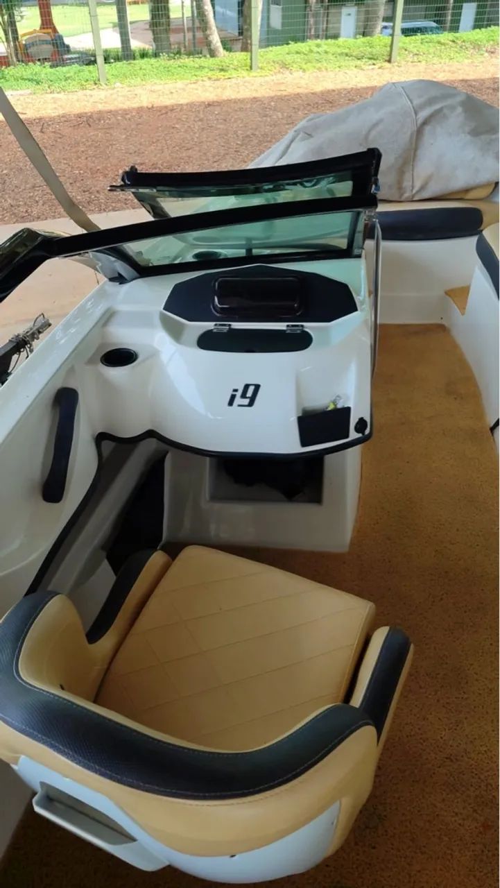 Lancha Focker i9 - Foto 4