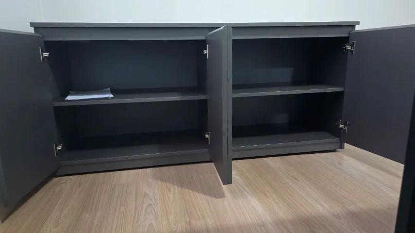 BALCÃO COM 4 PORTAS