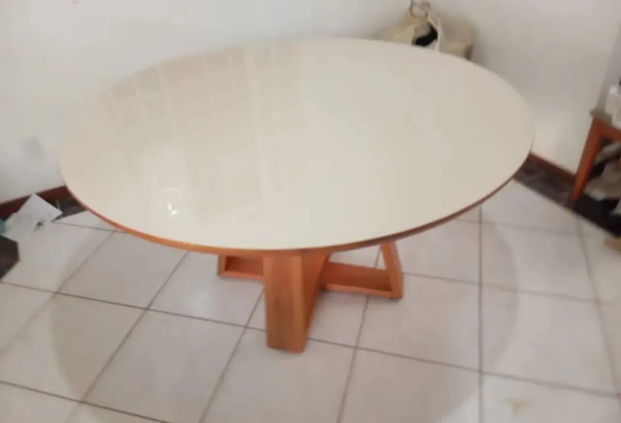 Mesa de Jantar em madeira Maciça redonda 6 Cadeiras 150 x150 - Foto 2