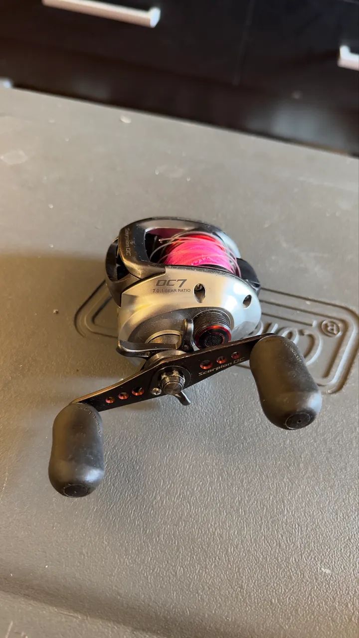 CARRETILHA SHIMANO SCORPION DC7 esquerda - Foto 2