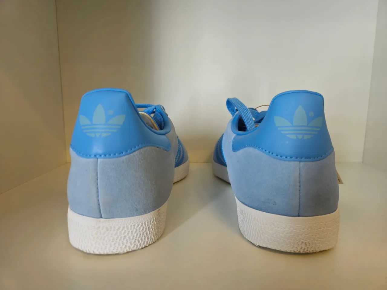 Adidas - Foto 2