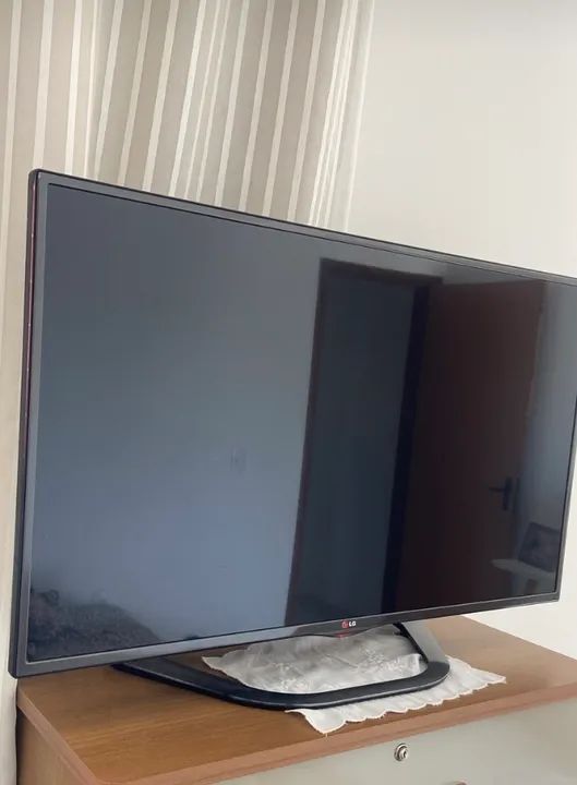 VENDO TV ?42? SMART 4k  LG - Foto 4