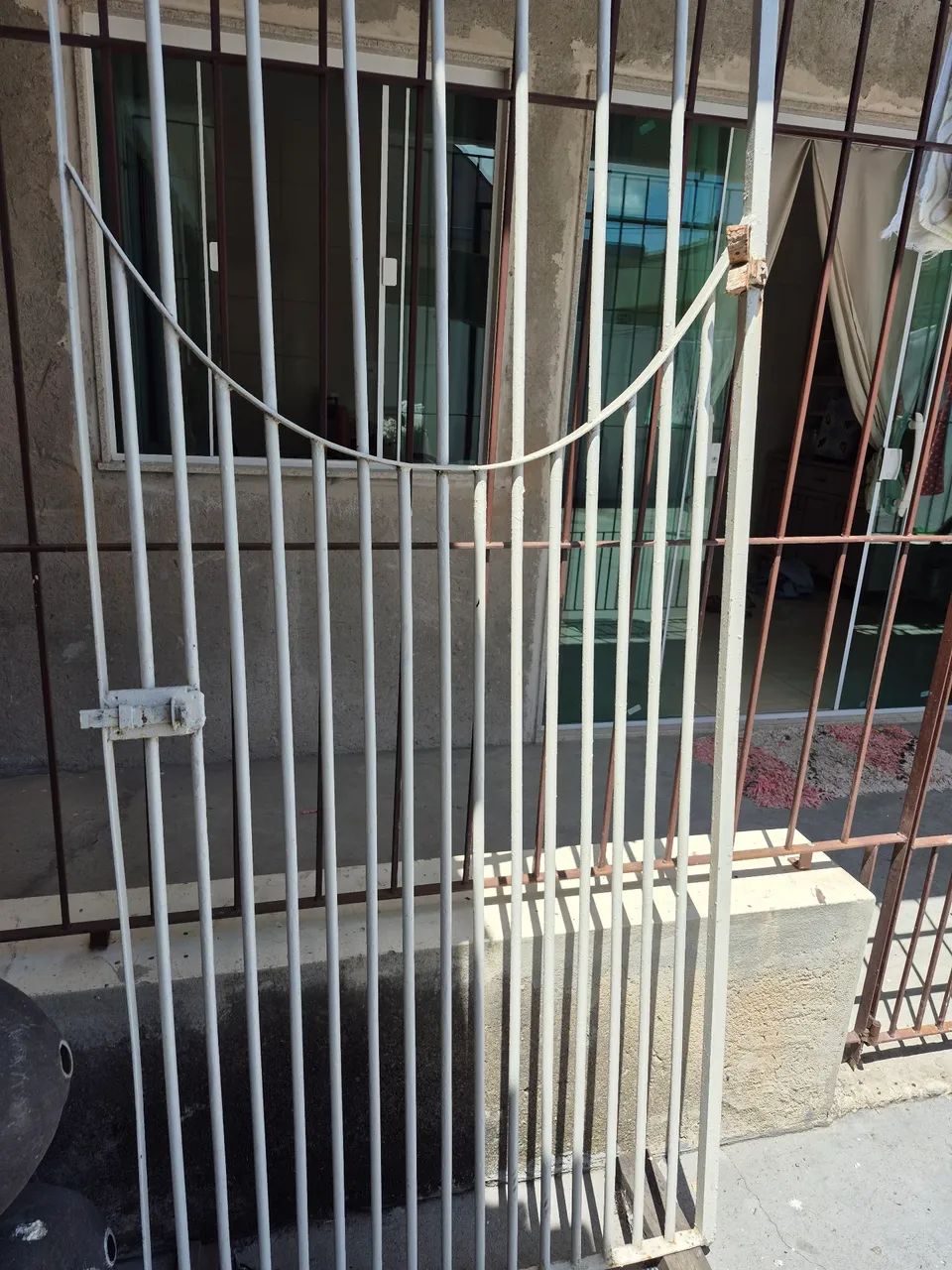 Vende-se um portão de ferro - Foto 2