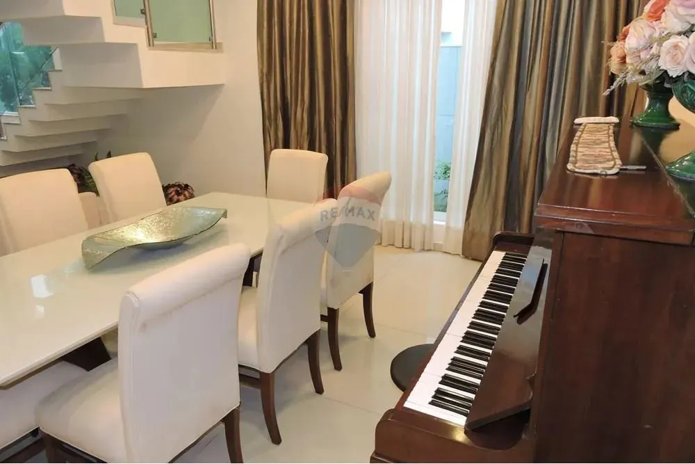 Casa em condomínio de alto padrão