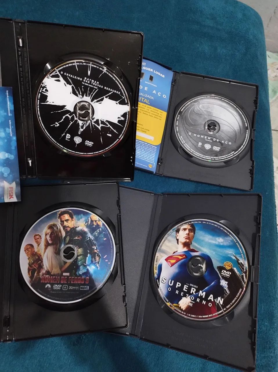 4 DVDs de filmes de super-heróis - Batman, Homem de Ferro e Superman - Foto 5