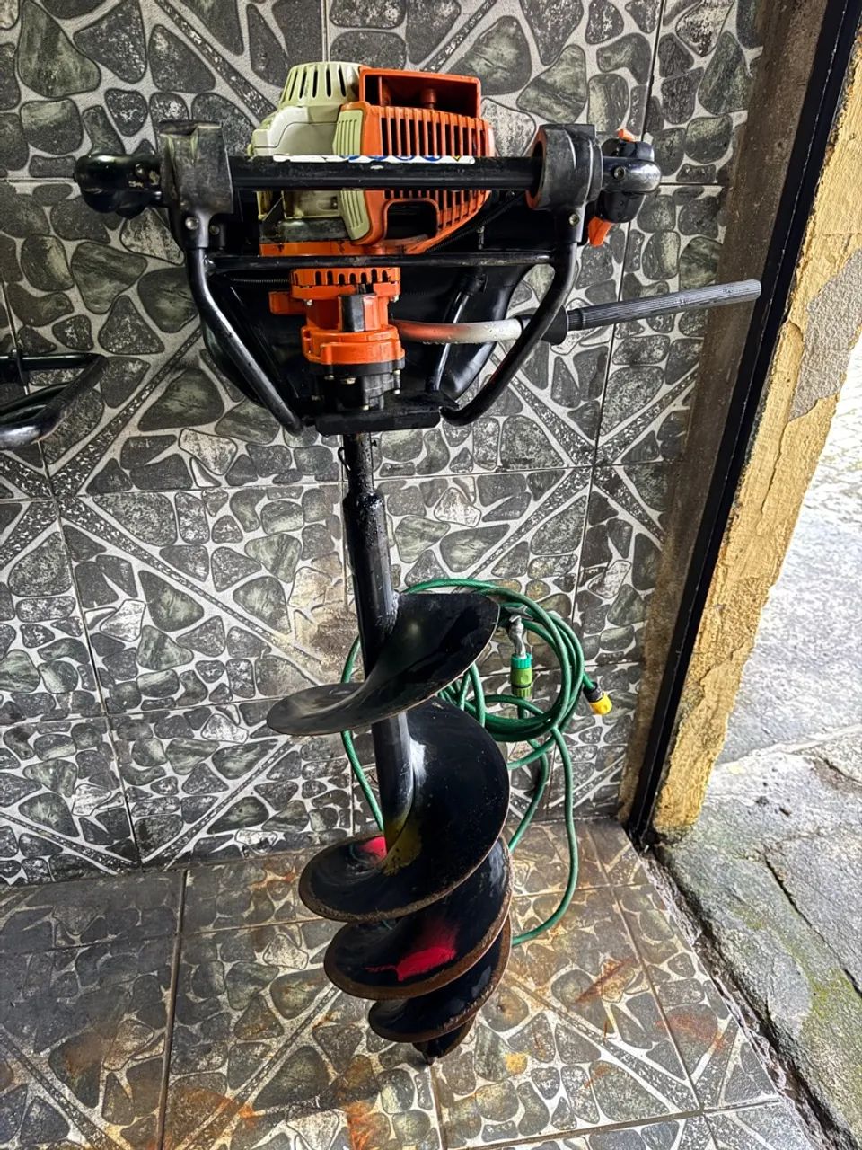 Perfuradora de soo Stihl com broca de 30cm (diâmetro) - Foto 3