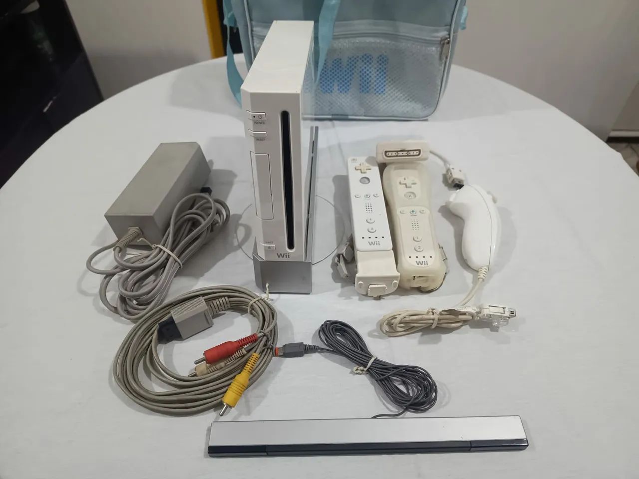 Console Nintendo Wii Completo com Jogos e Acessórios - Foto 2