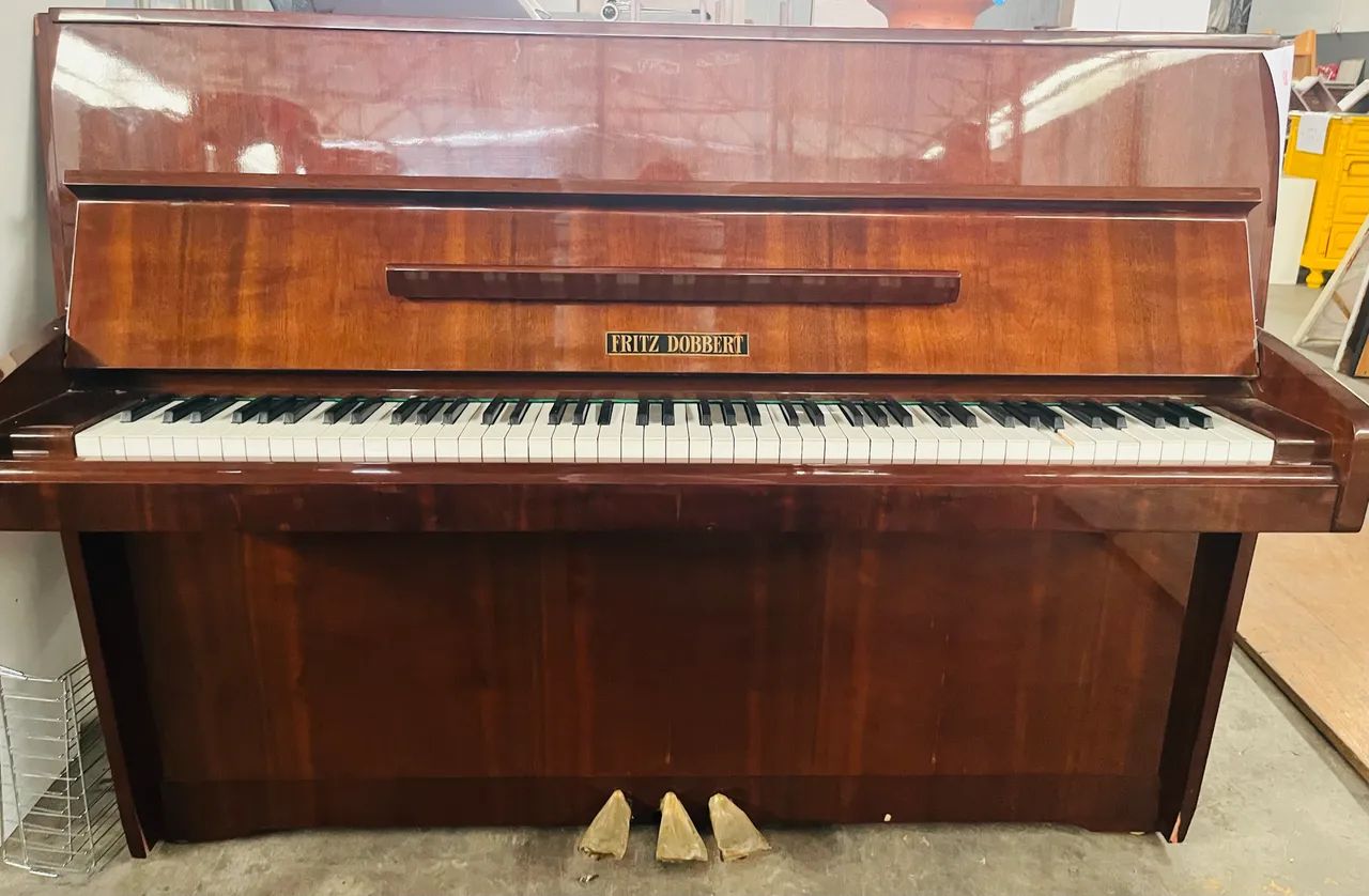 piano Fritiz  Dobbert  com banco regulagem de altura  - Foto 3