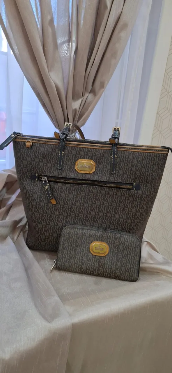 Bolsa Victor Hugo modelo Foxy e Carteira Drive