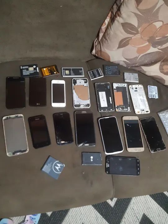 Peças de celular usadas - várias marcas e modelos - Foto 2