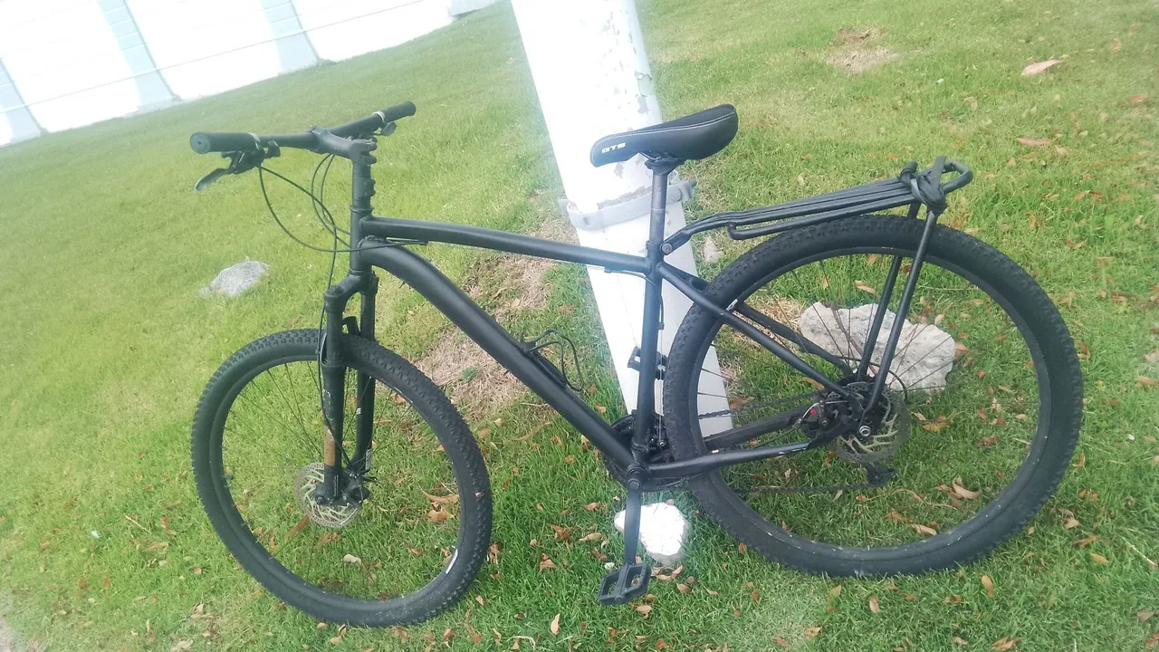 Bicicleta da marca ksw aro 29 quadro tamanho 19