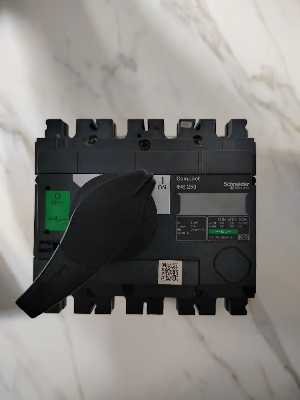 Disjuntor Compacto Schneider Electric INS 250