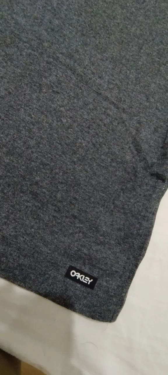  Camisa Oakley | Cinza | Tamanho M - Foto 3