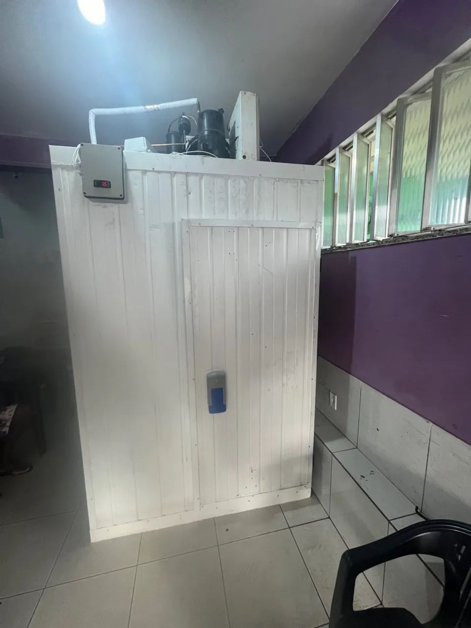 Câmara frigorífica portátil pra gelo e bebida! 