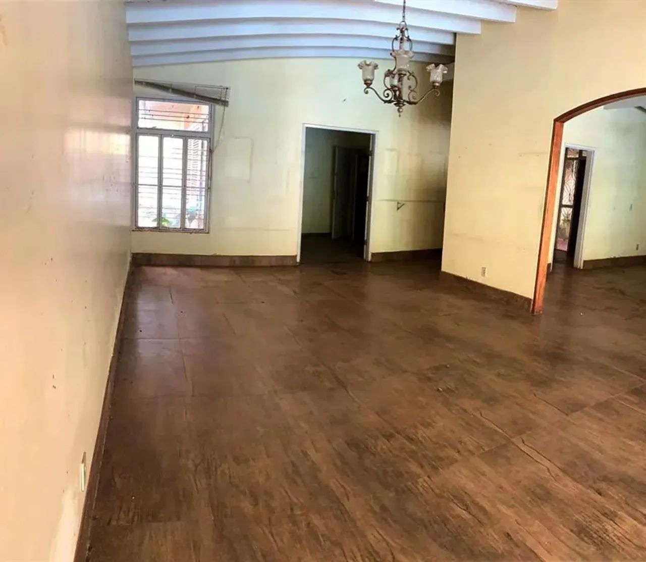 Casa à Venda no Setor Sul - Imóvel Perfeito para Reforma e Personalização - Foto 5