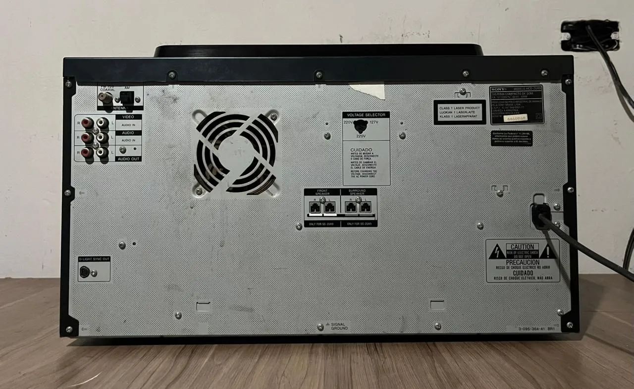 Sony Fst-Zux9 Mini System, 880 RMS, CD and Tape Player – See Description64302953881857125