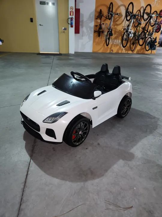 Carro Elétrico Infantil - Jaguar - Branco - Bandeirantes