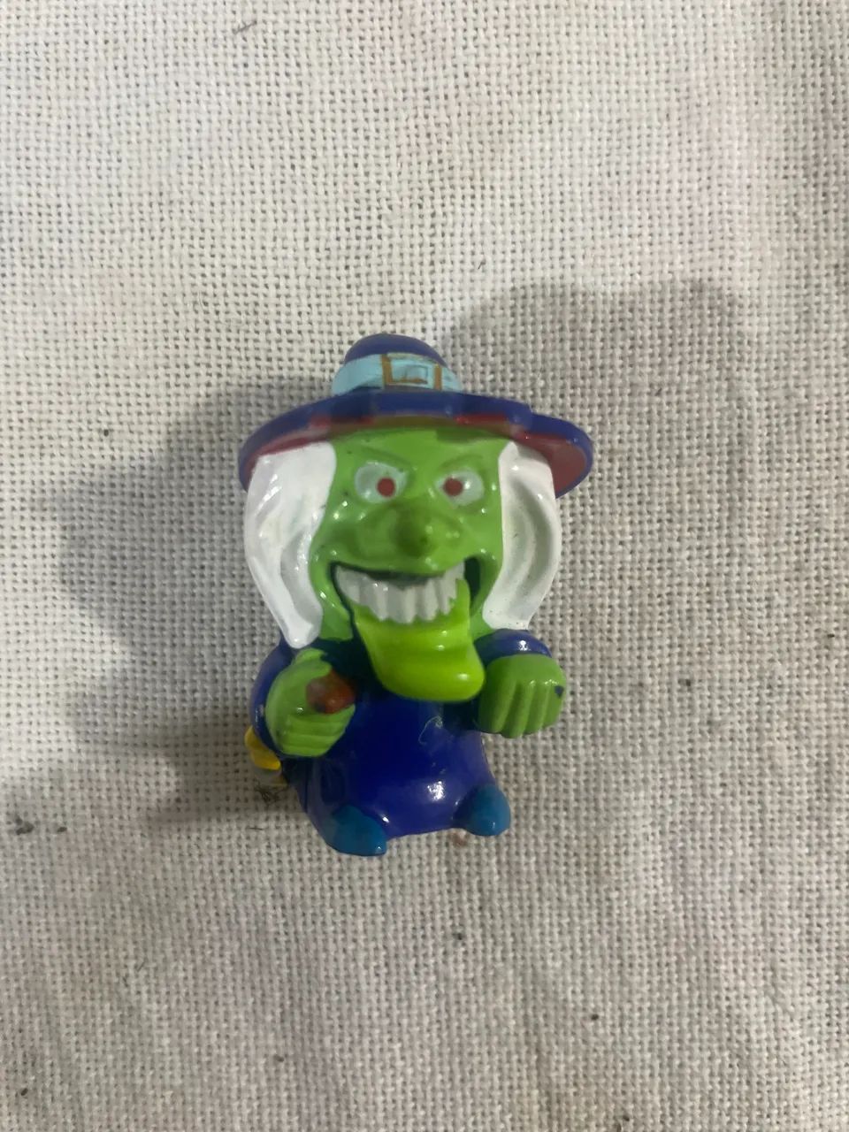 Brinquedo Kinder Ovo - Bruxa