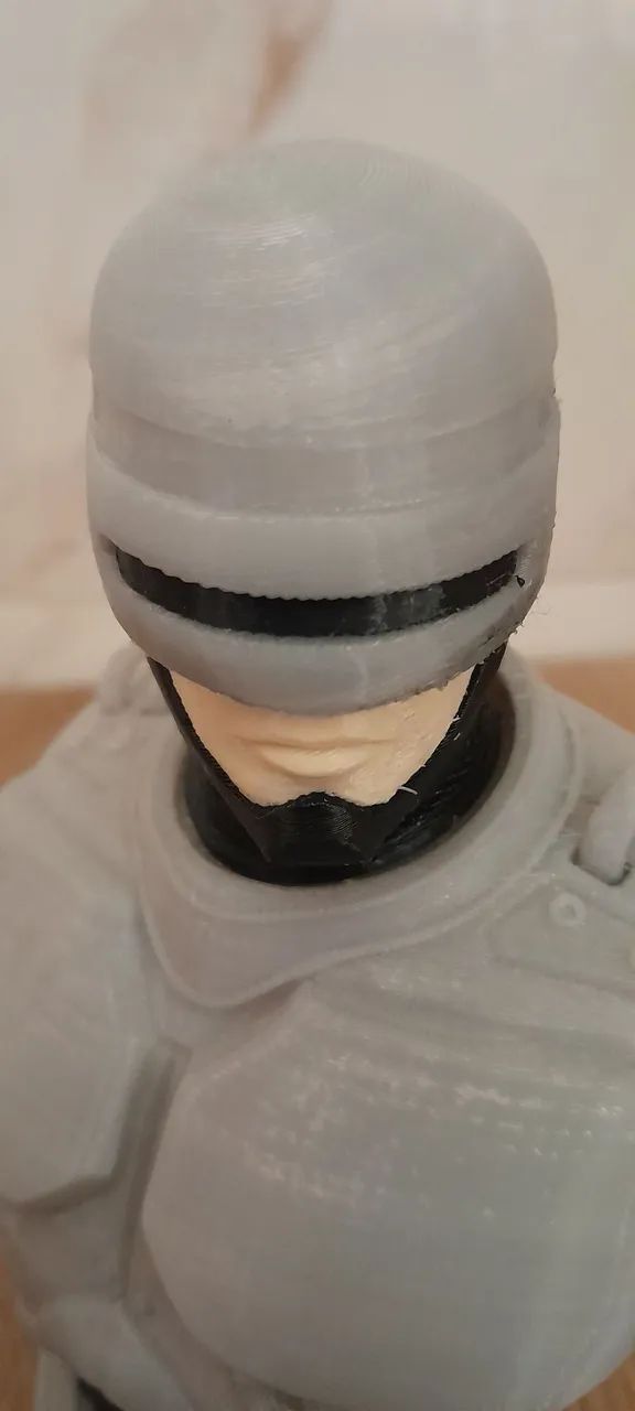 Busto Robocop - Foto 2
