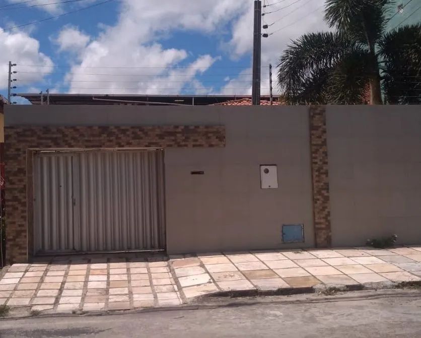 Casa com 3 dormitórios para alugar por R$ 3.322,29/mês - Parque Manibura - Fortaleza/CE