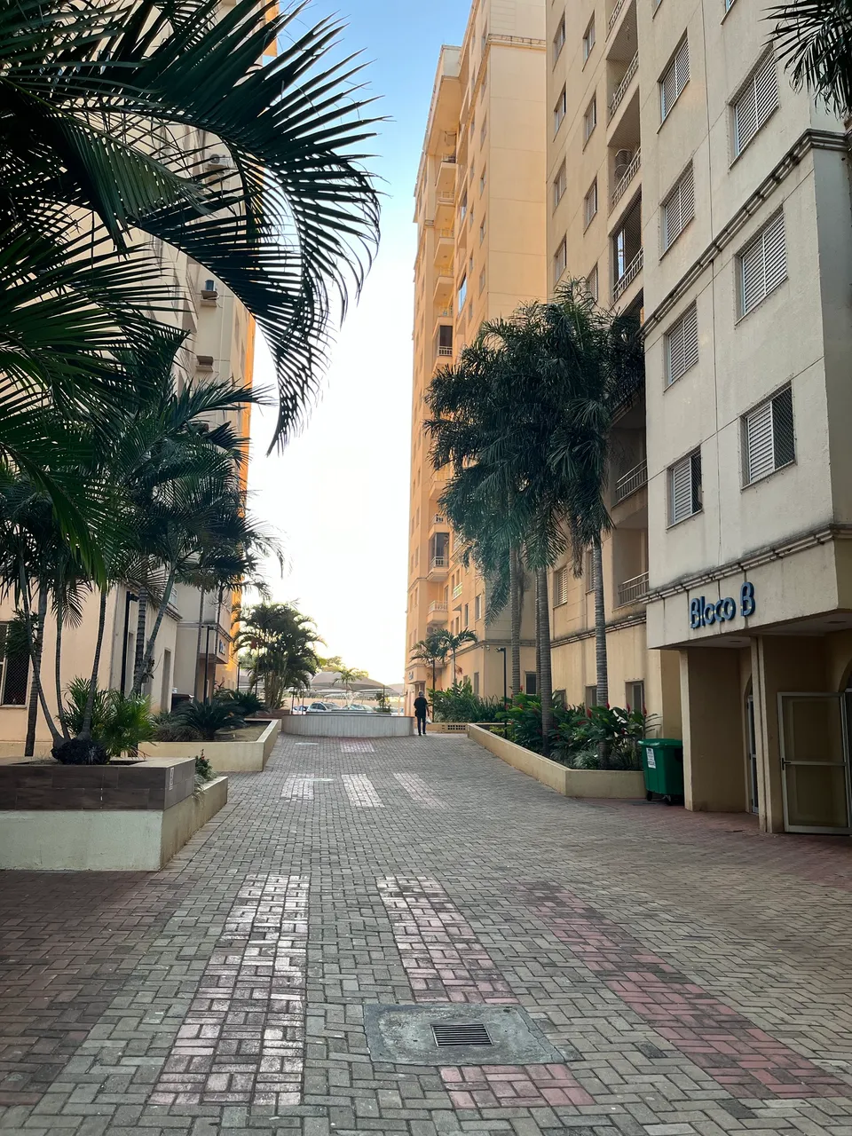 APARTAMENTO PARA ALUGAR 3 QUARTOS GOIANIA 2
