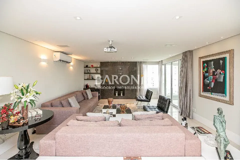 Baroni Imóveis, imobiliária em Moema, especializada em compra e venda de imóveis residenci