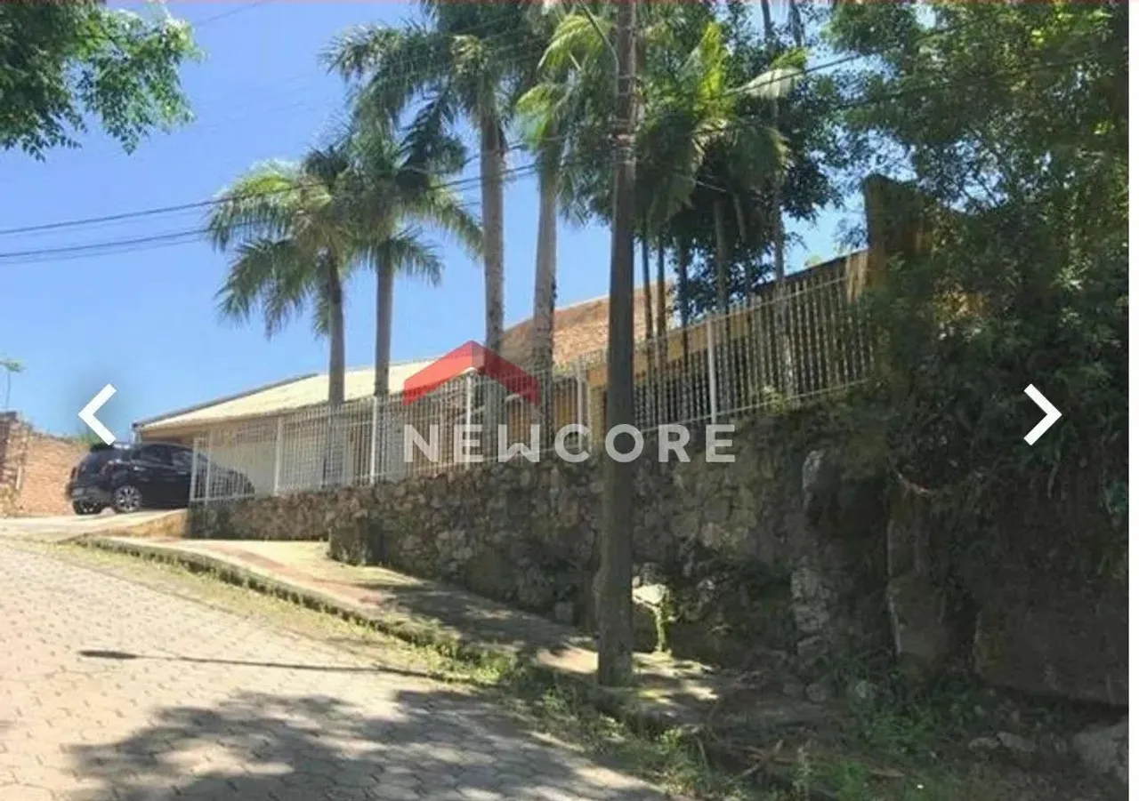 Casa em Rua André Vilain - Centro - Florianópolis/SC