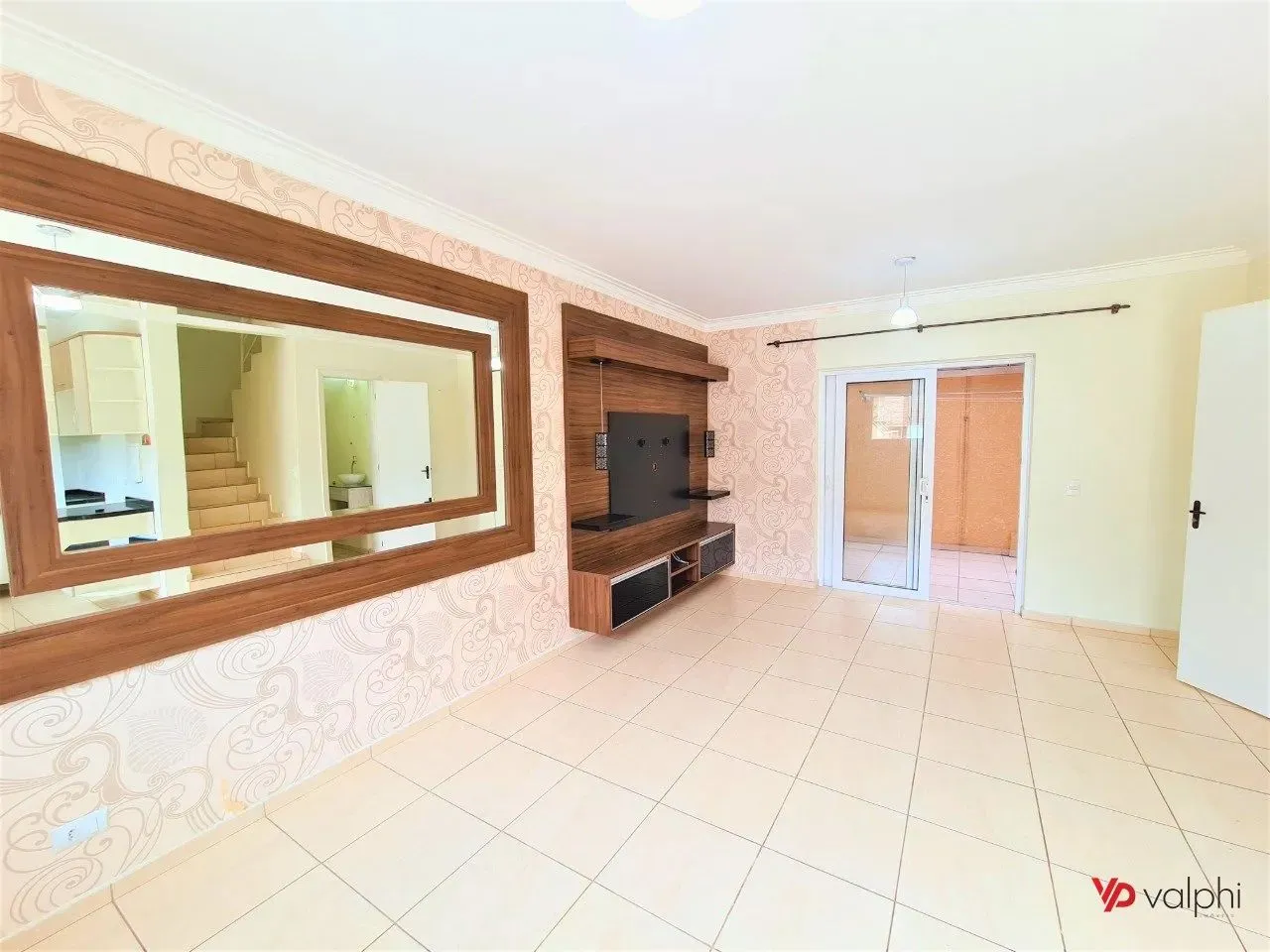 Sobrado duplex de 03 quartos à venda no Umbará