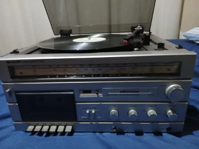 Toca disco Sharp 