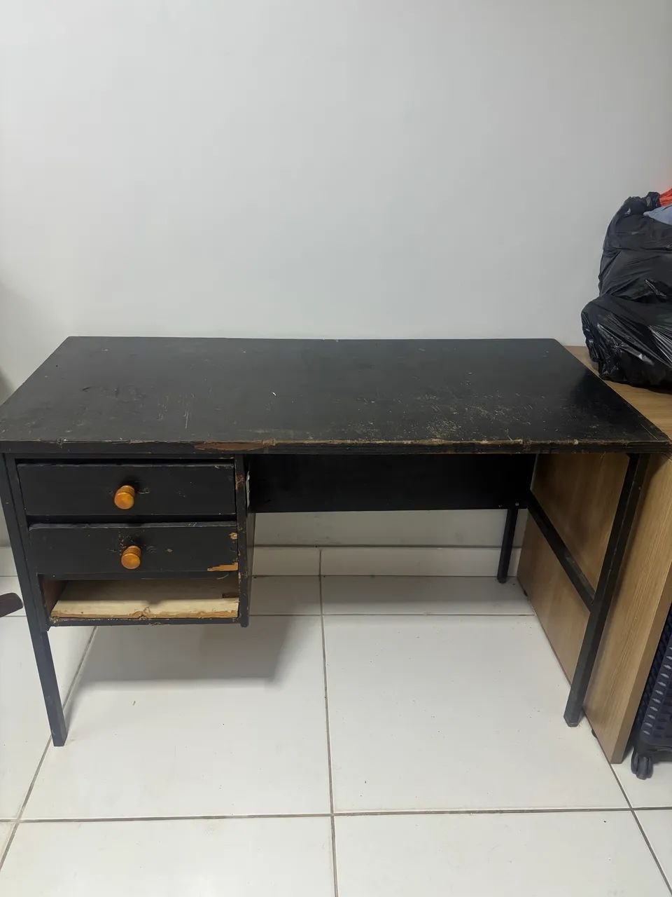 Mesa de Estudo de Madeira 