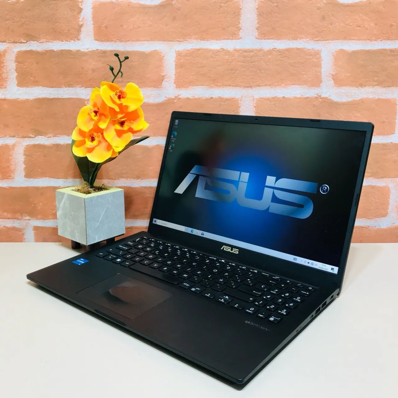 Notebook Asus i5 de 11ª Geração/ Ram 8GB/ Ssd 256GB/ FullHD/ Placa Intel Graphics 4GB  - Foto 3