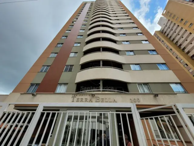Lindo apto no 18 Andar , 3 quartos, sol da manha, Laminado novo, direto com a proprietária