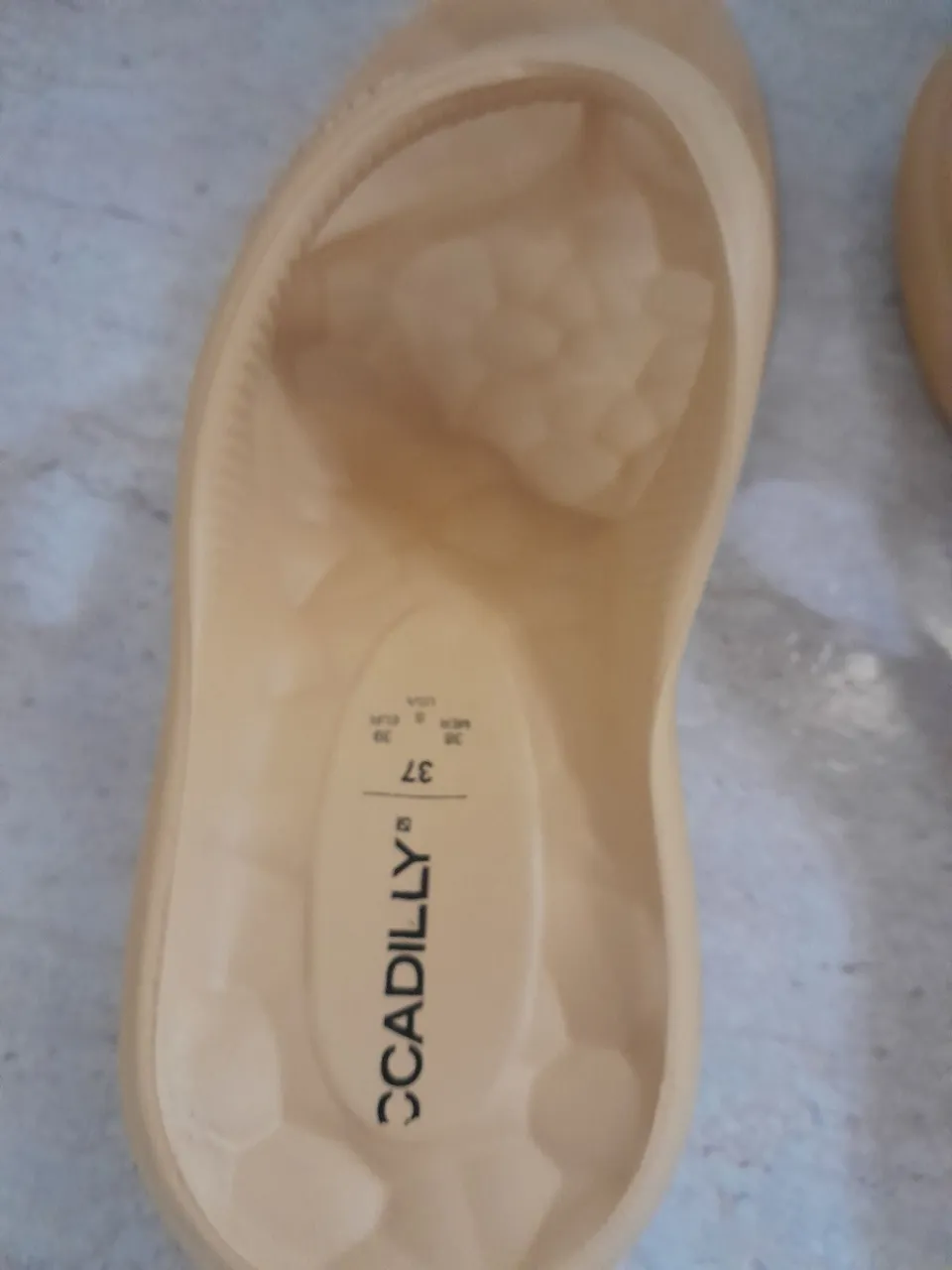 Sandalia piccadilly