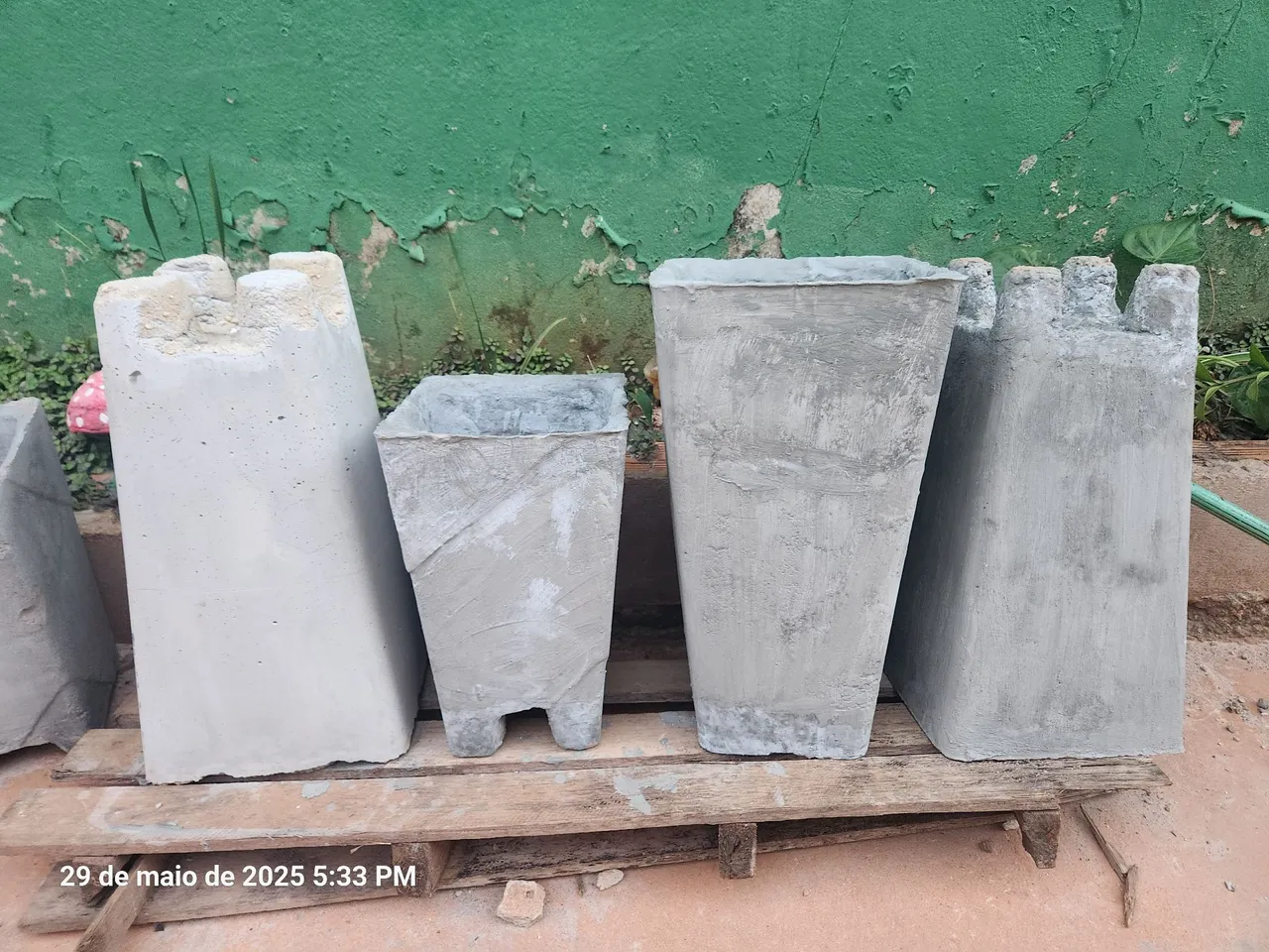 Vasos de concreto artesanais para jardim