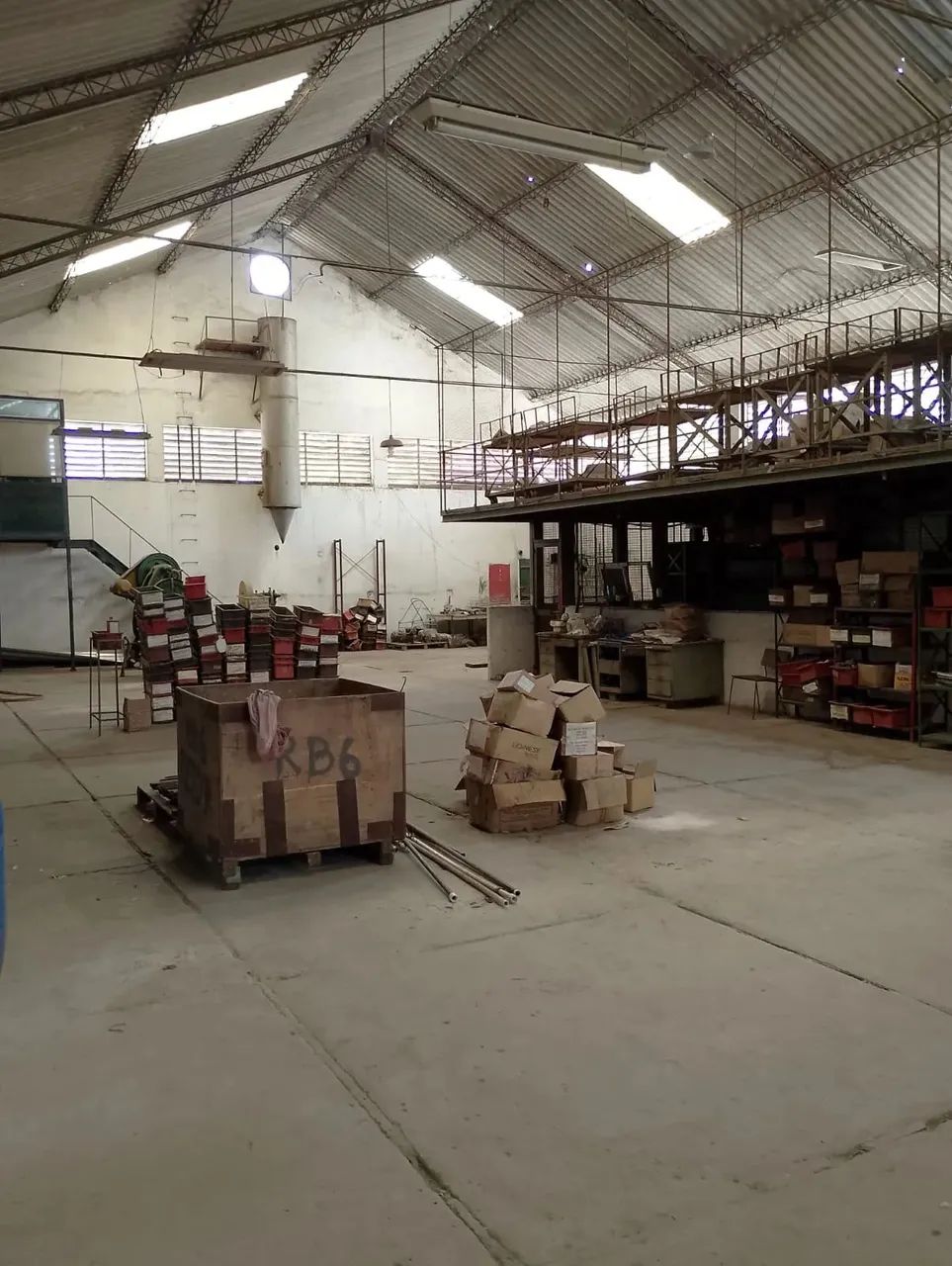 EXCELENTE OPORTUNIDADE! Galpão com grande potencial em São Gonçalo, RJ - Foto 7