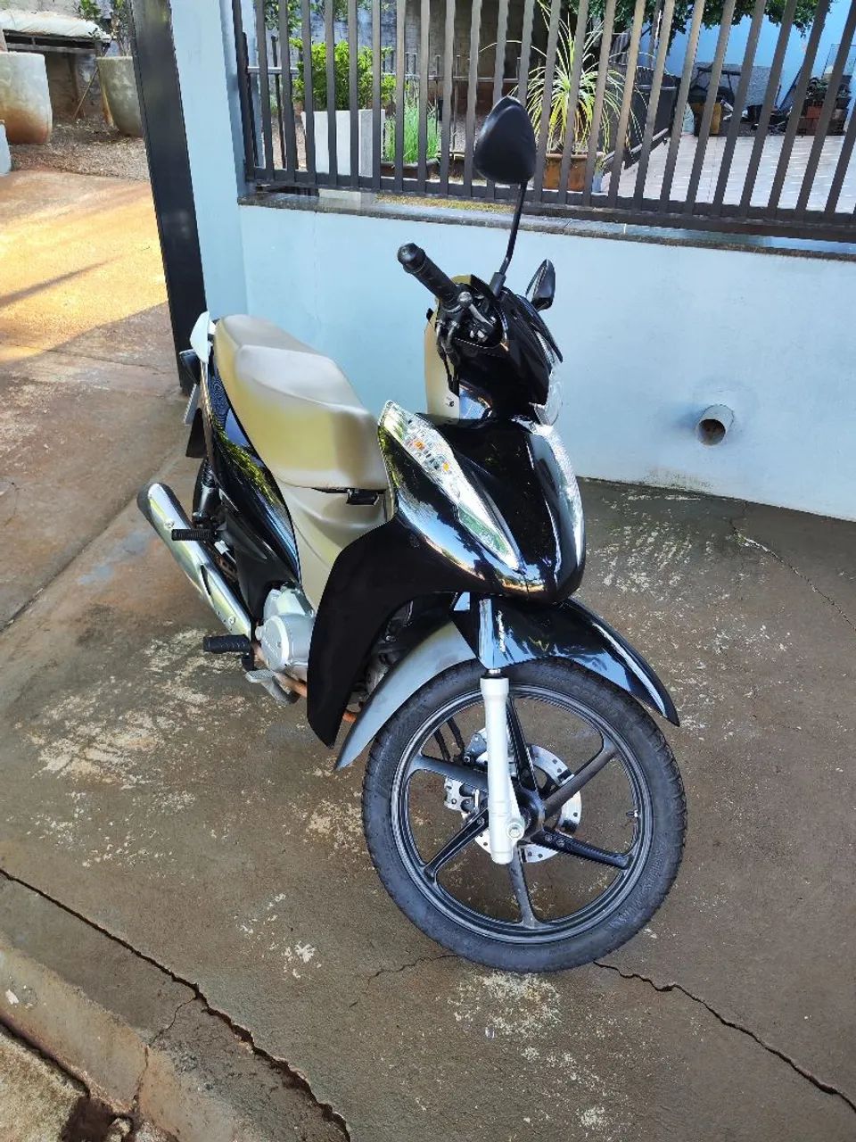 Honda BIZ 125 - Foto 2