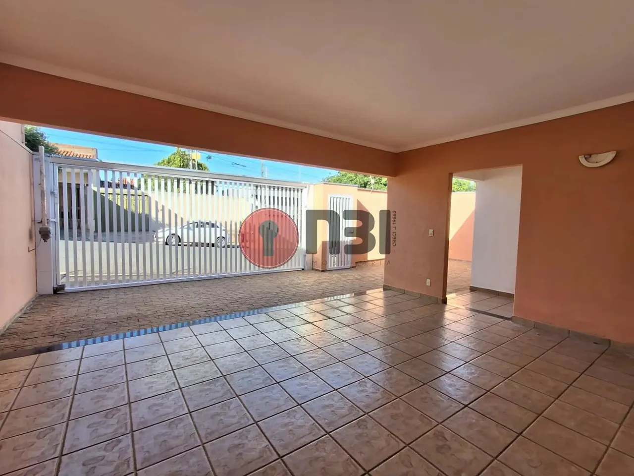 Casa no Res. Macedo Teles para locação-3 quartos 1 suíte-sala-copa-churrasqueira