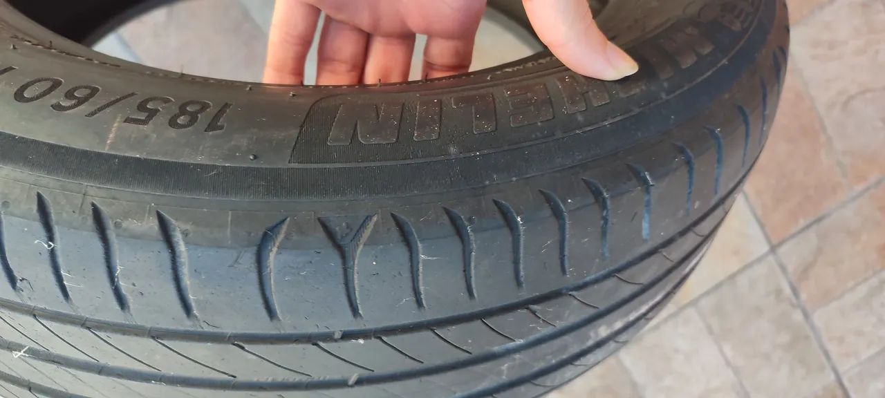 Pneu 185/60 R15 - Foto 4