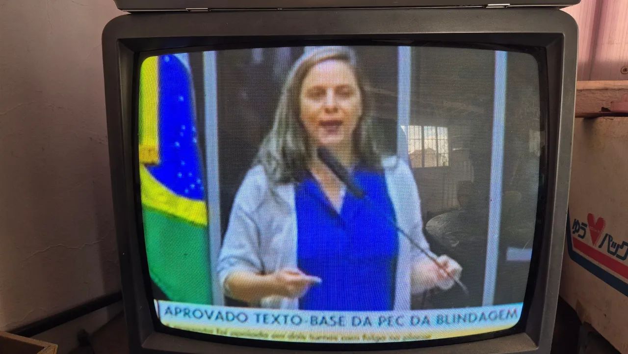 TV CCE 20 polegadas  - Foto 3