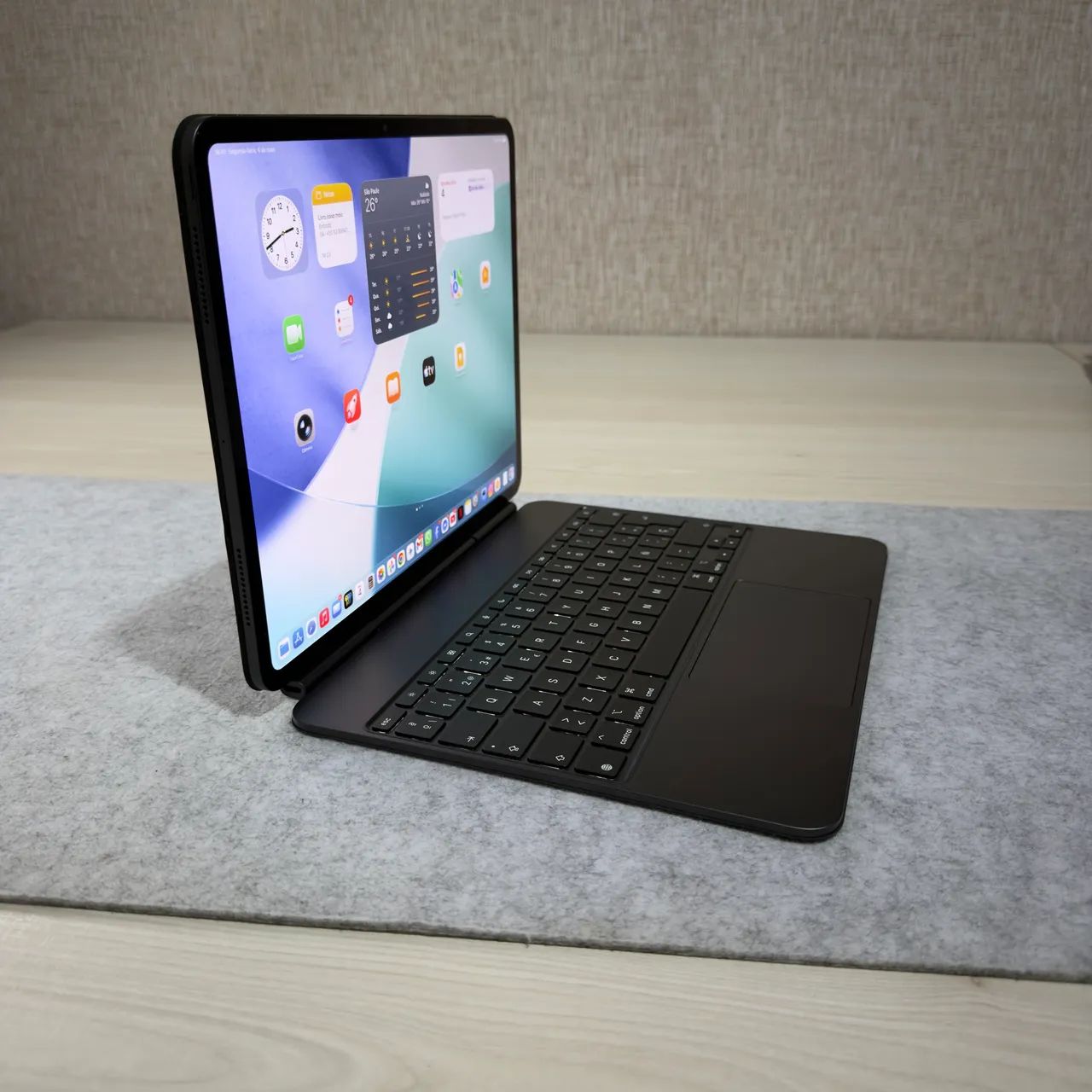 iPad Pro M5 13? + Teclado original Apple - Foto 5