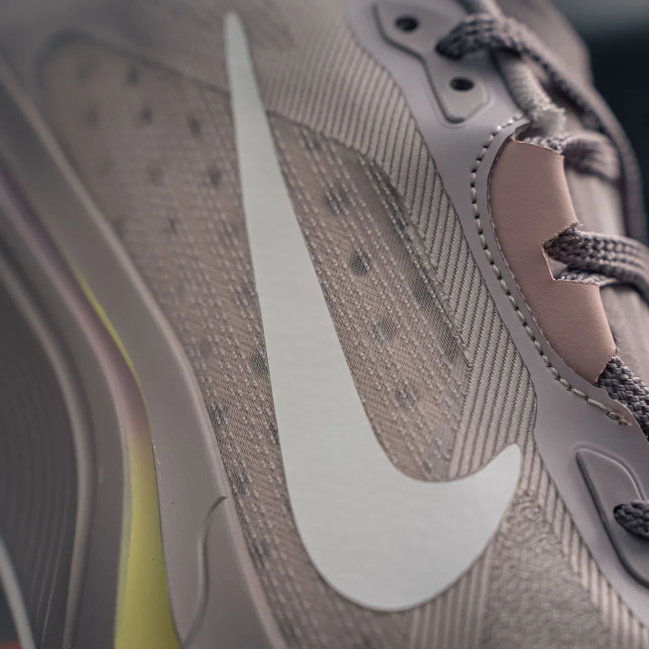 Air Zoom Pegasus Plus - Foto 4
