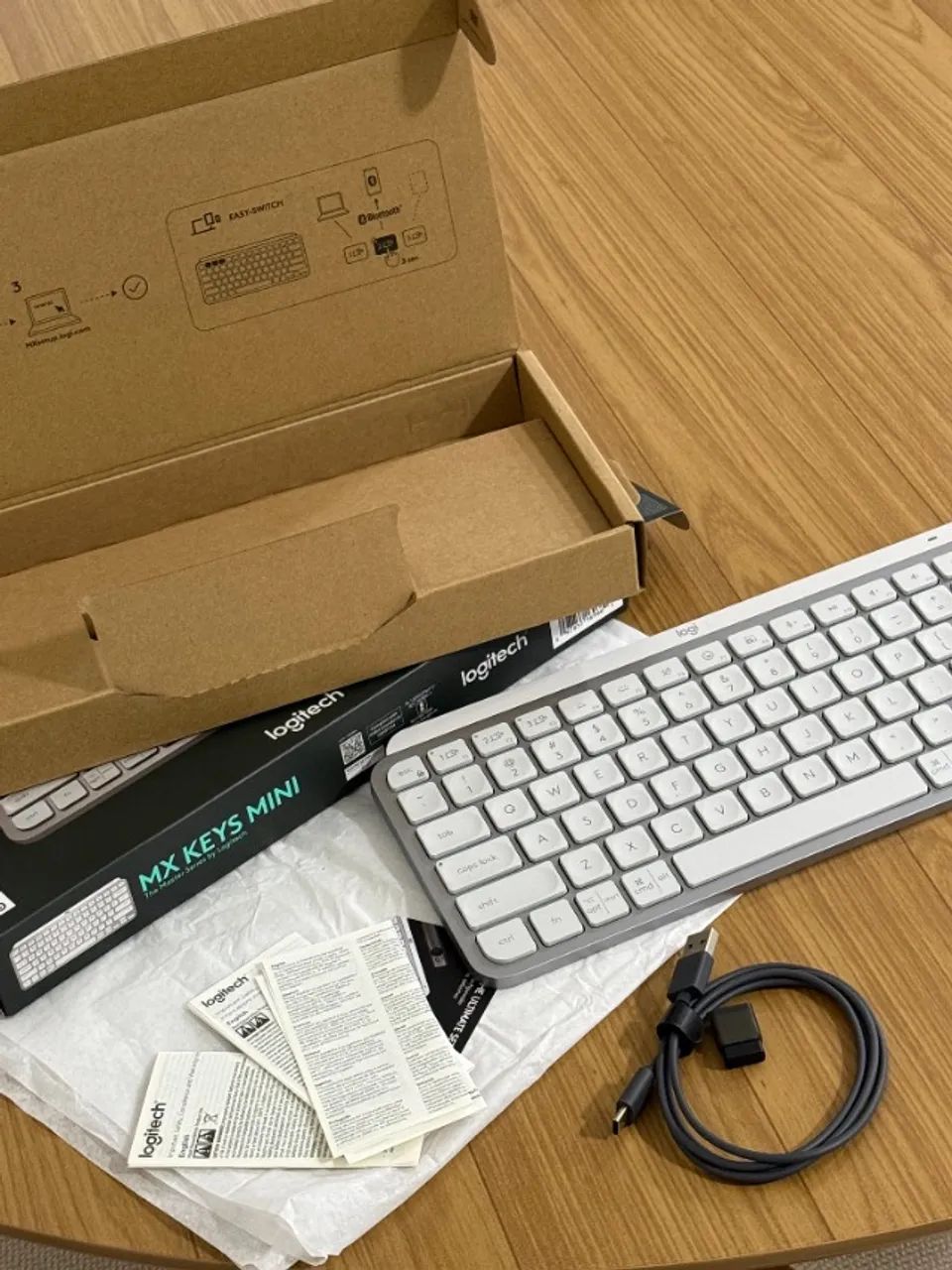 Teclado Logitech MX Keys Mini (Com Caixa e Nota Fiscal) - Foto 2