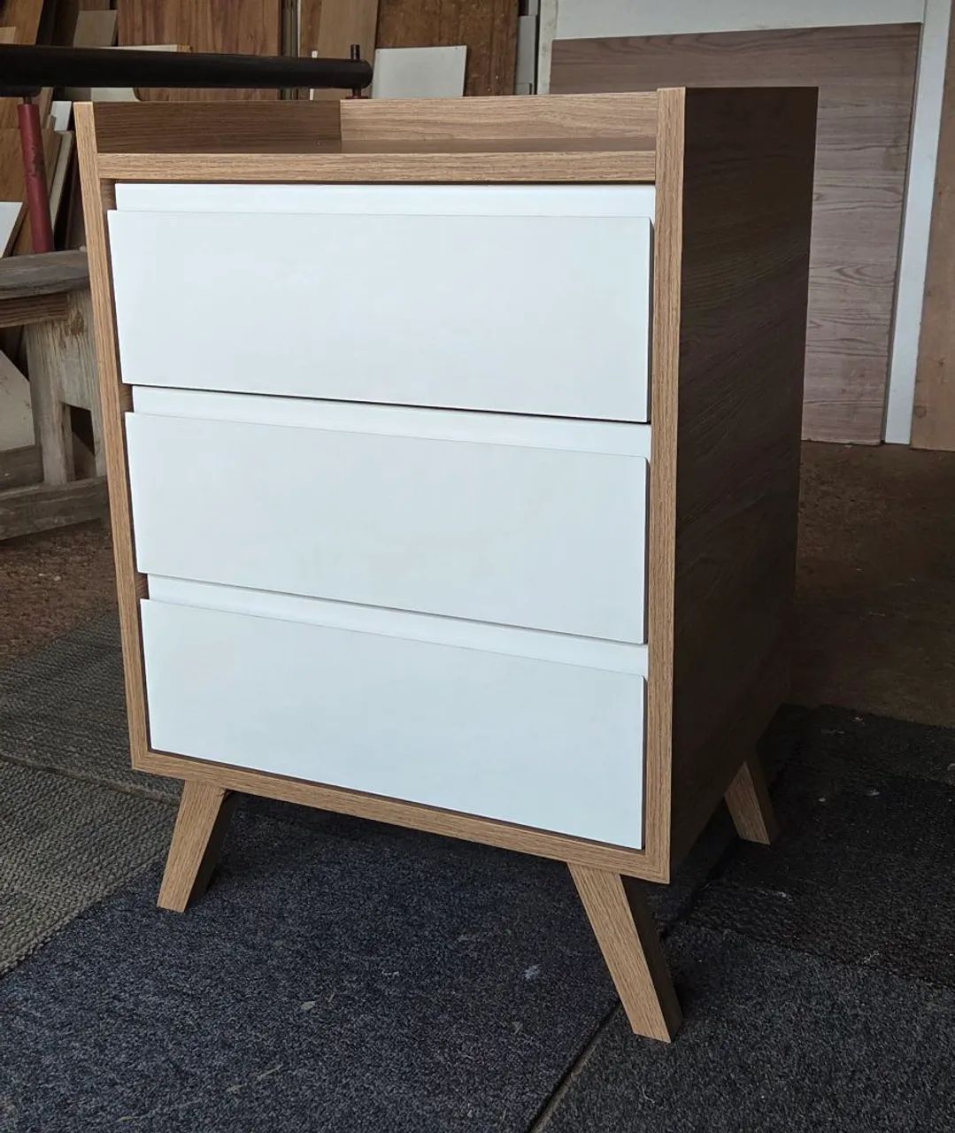 MESA DE CABECEIRA NOVA MATERIAL MDF 