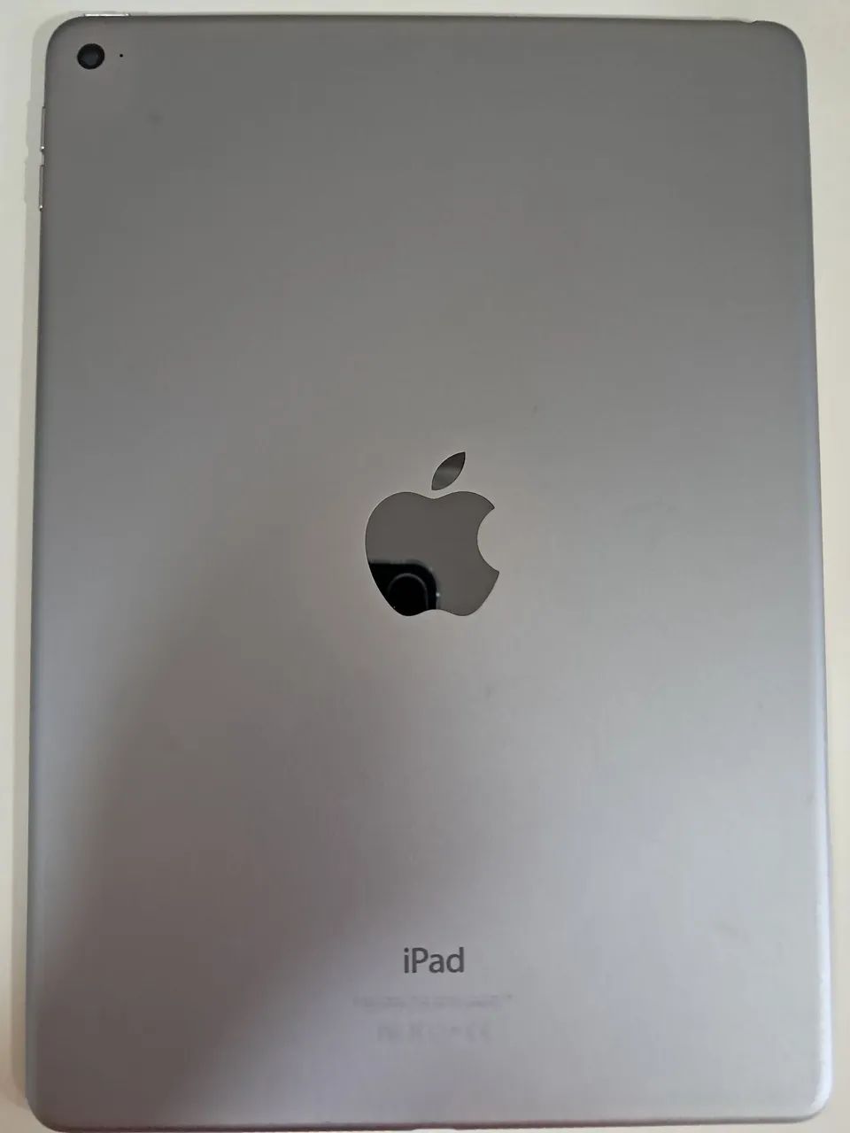 iPad Air 2 128GB modelo MGTX2LL/A, Versão 15.8.6 - Tablets e E