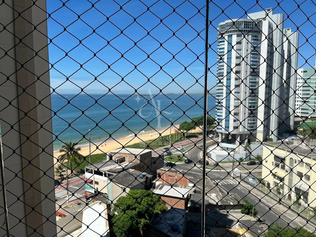 APARTAMENTO 2 QUARTOS COM SUÍTE, 82M² E DE FRENTE PARA O MAR!