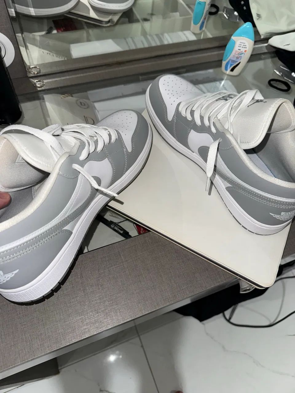 AIR JORDAN 1 LOW - WOLF GREY - Foto 5